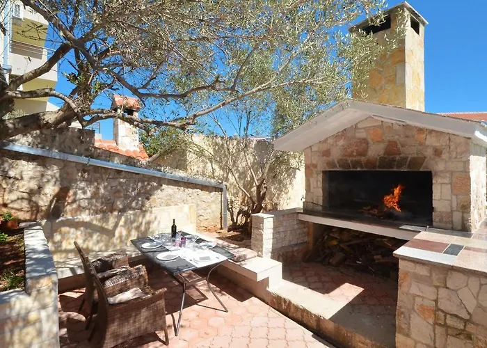 Vila Luxury With A Swimming Pool Mavarstica, Ciovo - 20403