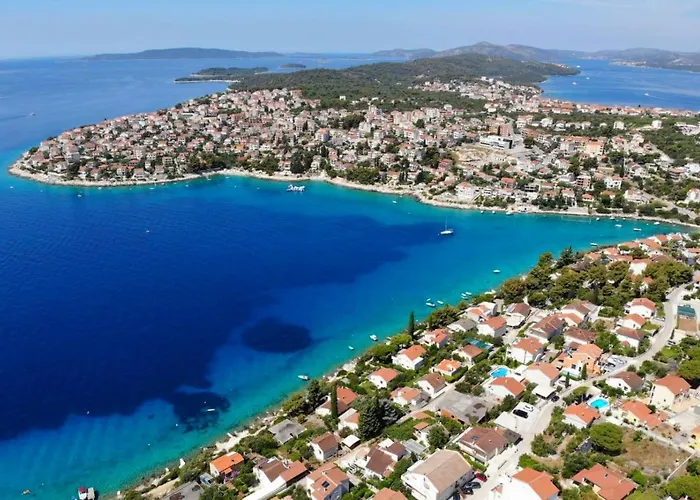 Vila Luxury With A Swimming Pool Mavarstica, Ciovo - 20403