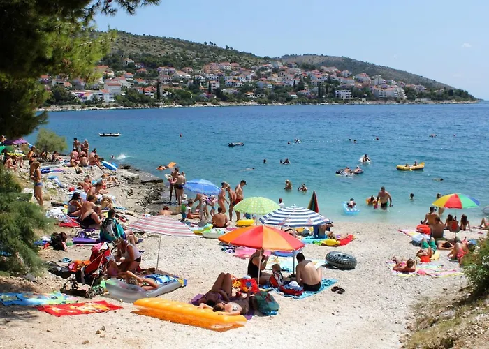 Luxury With A Swimming Pool Mavarstica, Ciovo - 20403 * Trogir