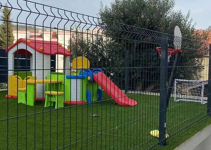 Luxury With A Swimming Pool Mavarstica, Ciovo - 20403